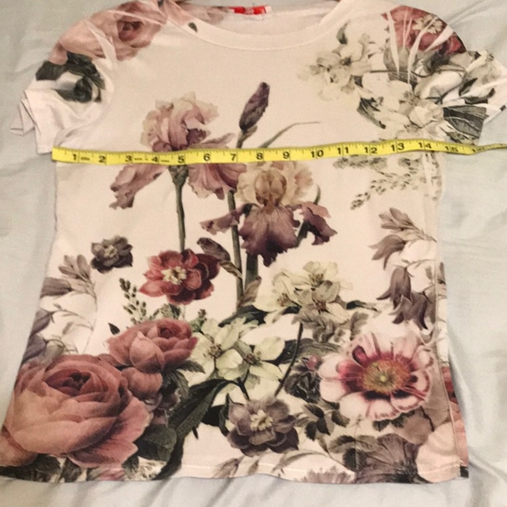 Floral top - Picture 3 of 5